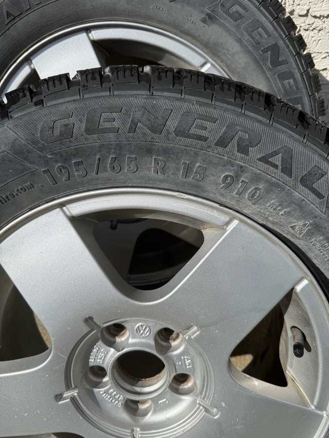 Winter tires and rims - 195/65R15 - photo 3