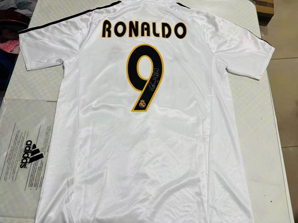R9 Real Madrid 2004 Home Jersey Ronaldo #9