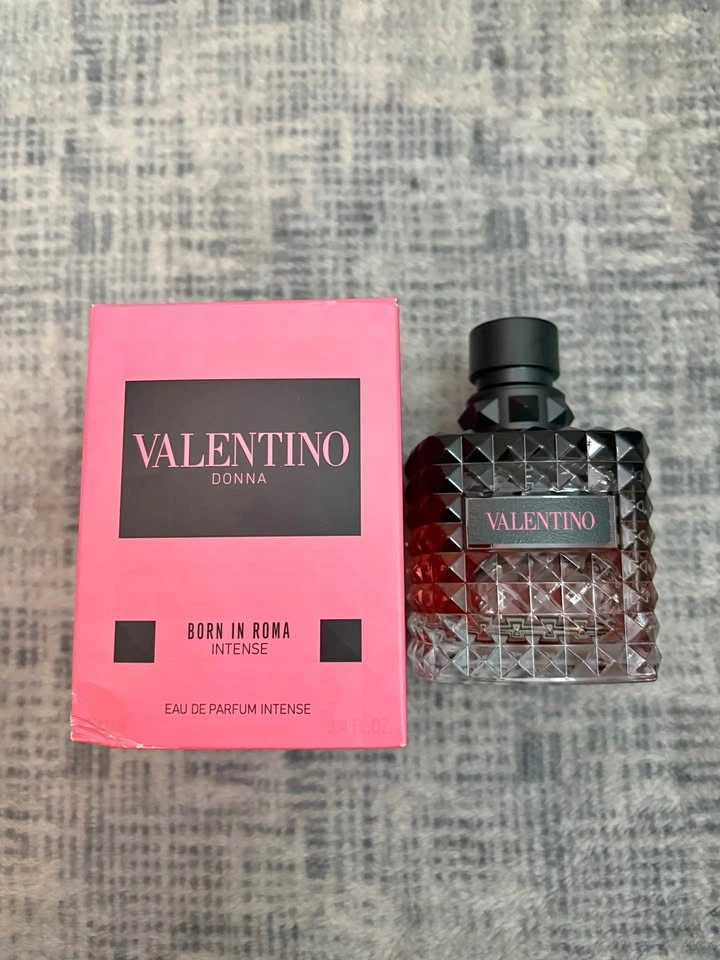 Valentino Donna Born in Roma Intense Eau De Parfum 3.4 oz