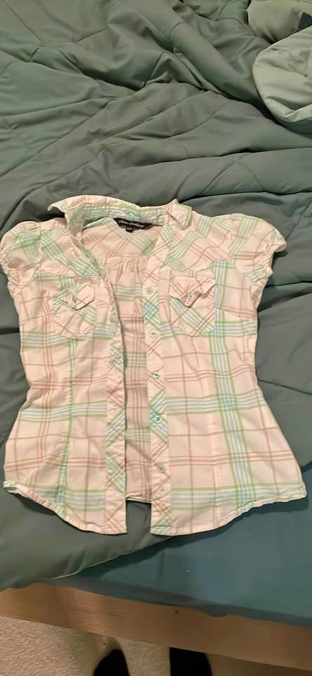 Urban Heritage Plaid Short Sleeve Button-Up Shirt
