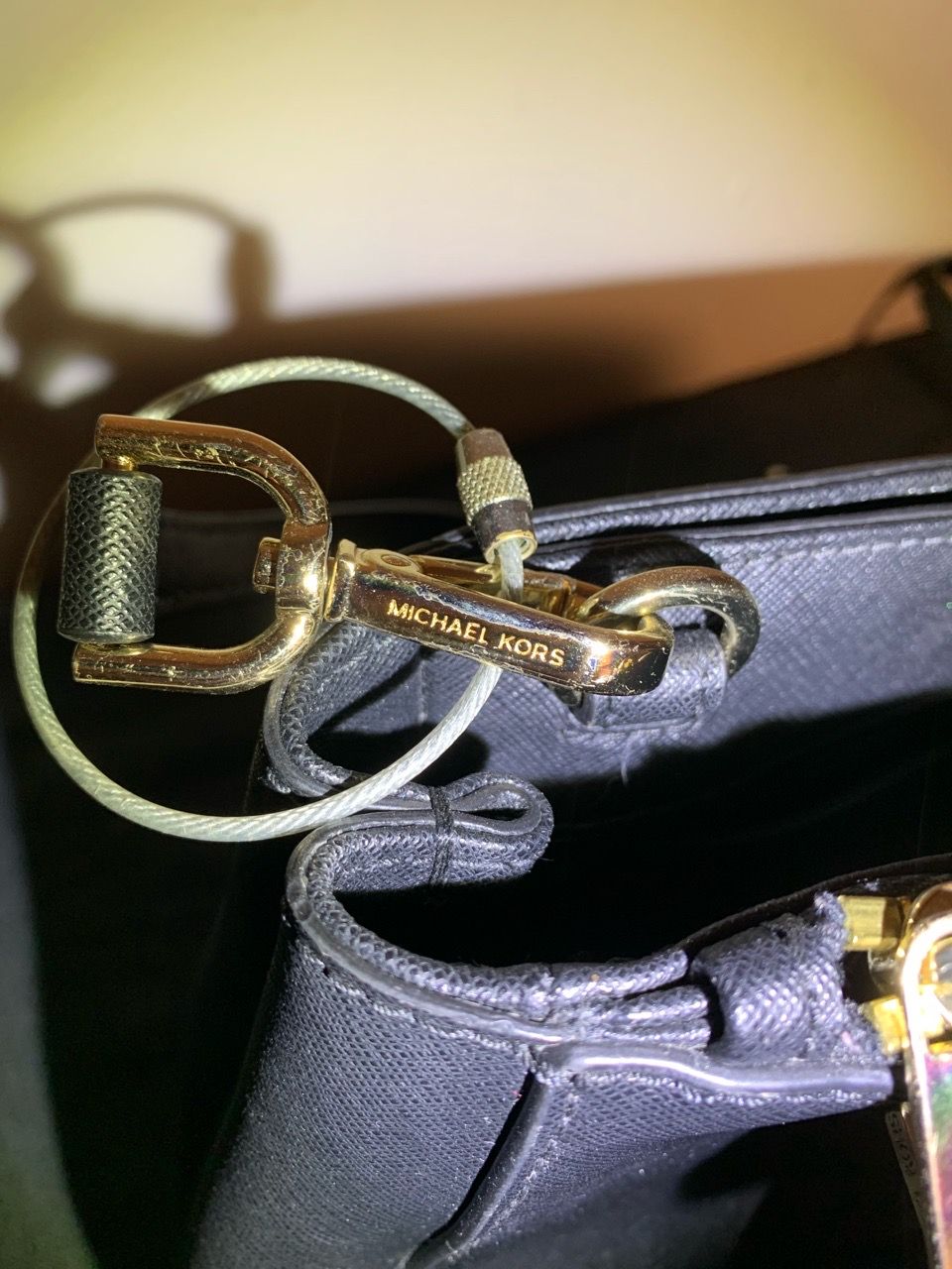 Michael Kors Hope Medium Black Saffiano Satchel - photo 3