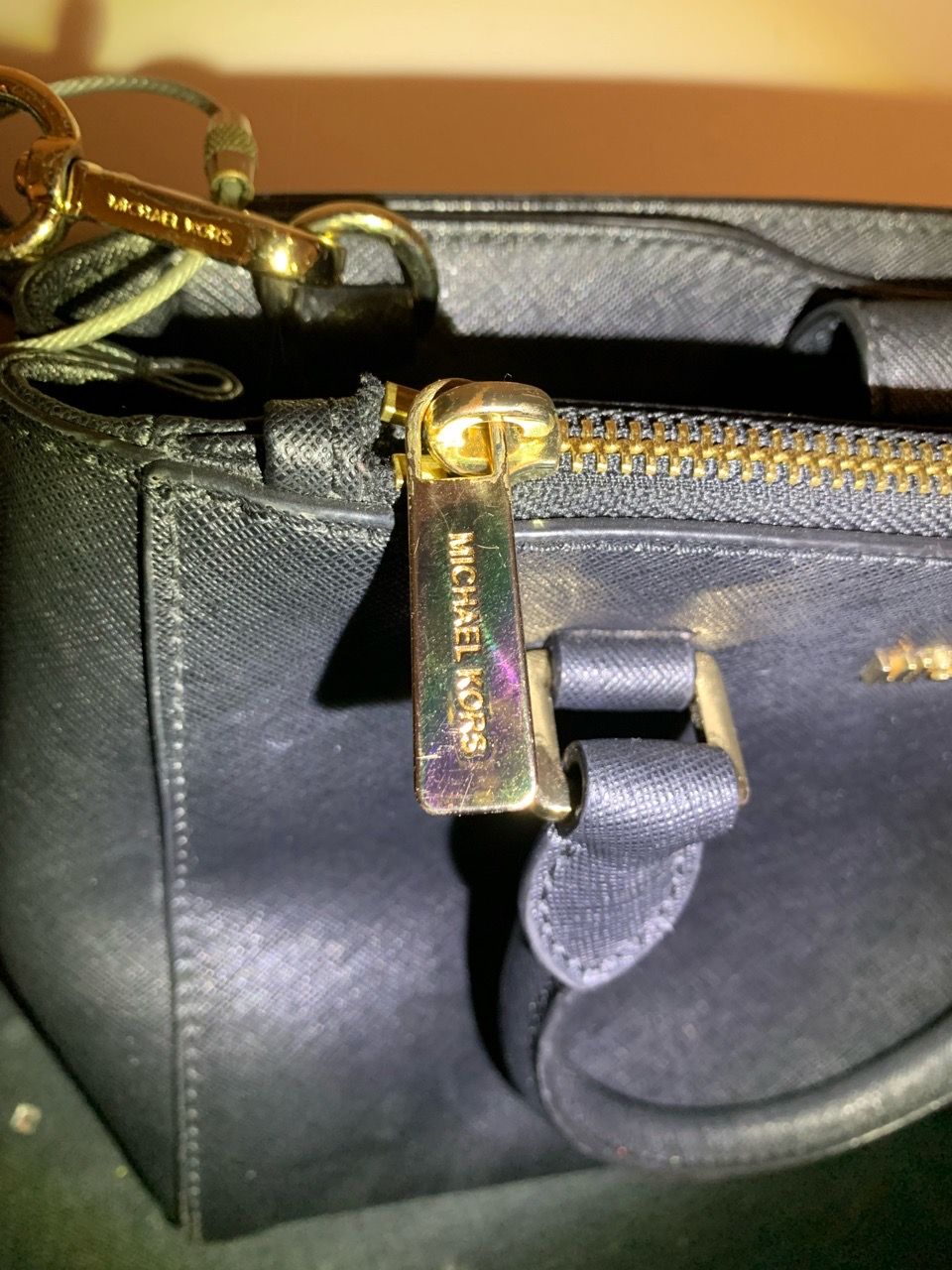 Michael Kors Hope Medium Black Saffiano Satchel - photo 4