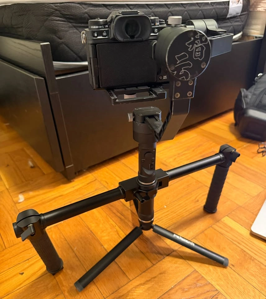 Zhiyun Crane V2 Gimbal Stabilizer Kit with Accessories - photo 2