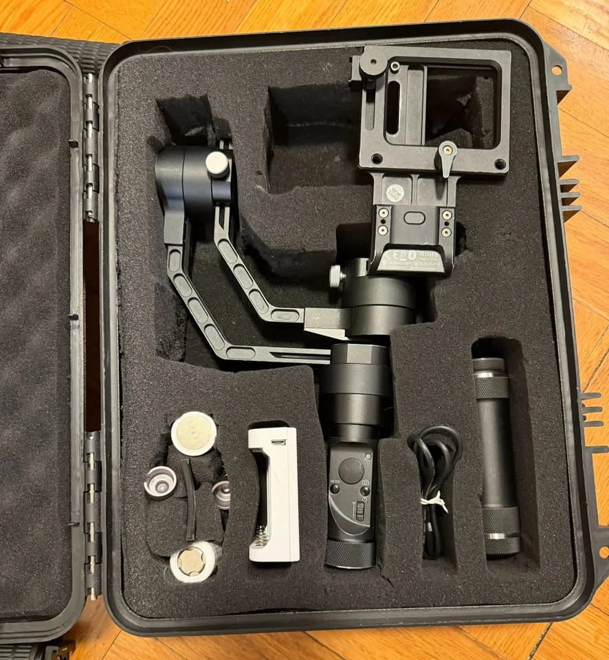 Zhiyun Crane V2 Gimbal Stabilizer Kit with Accessories - photo 4