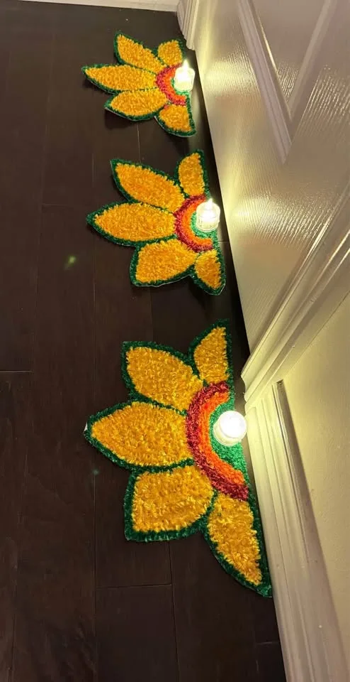 Half Flower Mats for Stairs, Entrance, Hallway image indicator(3)