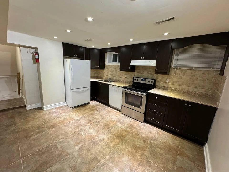 2 Beds 1 Bath - Apartment - photo 3