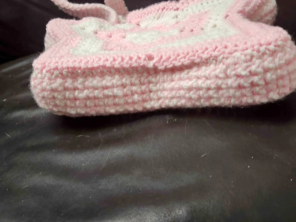 Crochet pink and white star bag