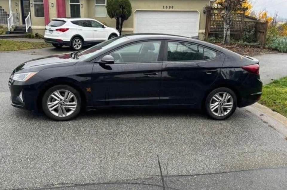 2020 Hyundai Elantra - photo 3