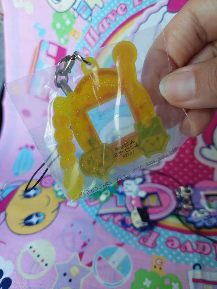 🏈 Tamagotchi Raffle Prize F - Glitter Entama Charm - photo 2