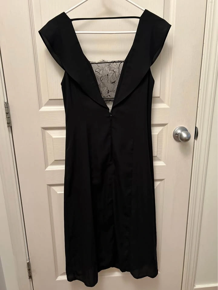 Elegant Black Midi Dress with Lace Detail from Topshop - photo 4