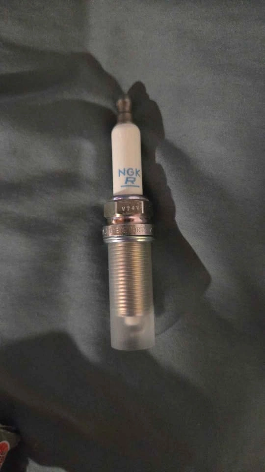 8 Pack NGK LZFR5C-11 92174 Spark Plugs - photo 4