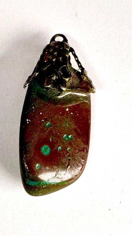 Vintage Polished Stone Pendant with Decorative Metal Bail - photo 4