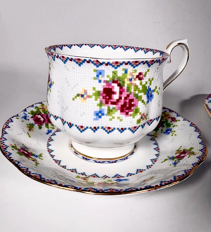 Royal Albert Petit Point Tea Trio - photo 3