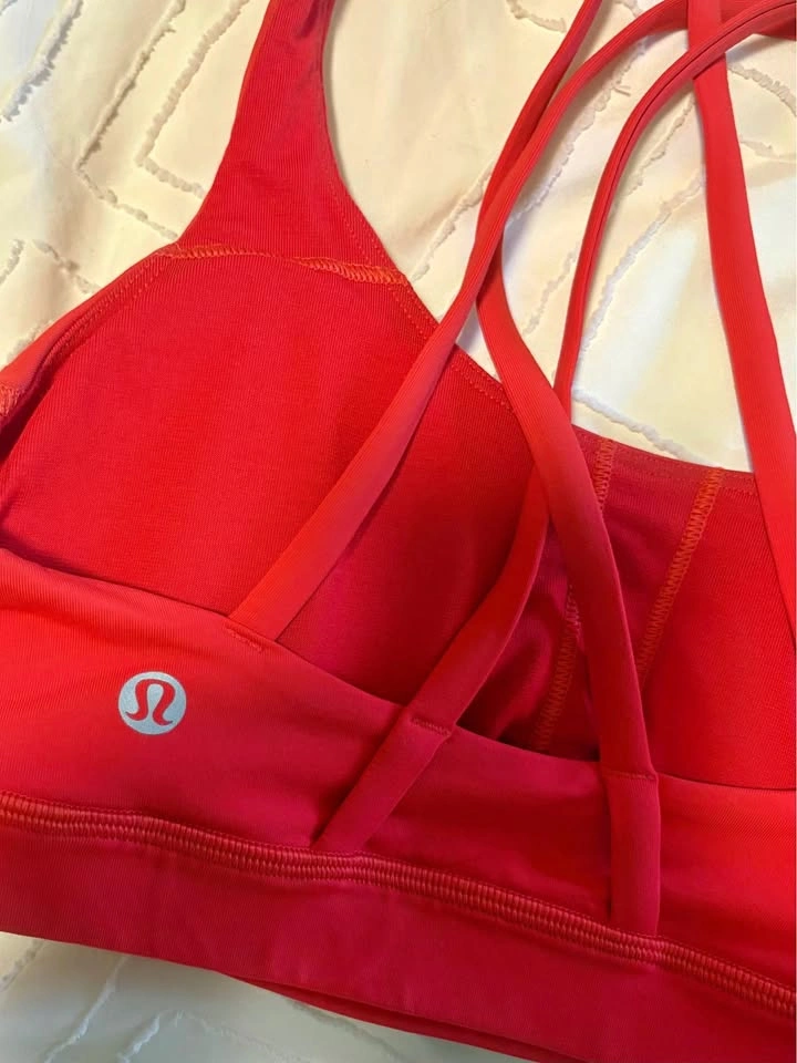 Lululemon Free to Be Bra coral red