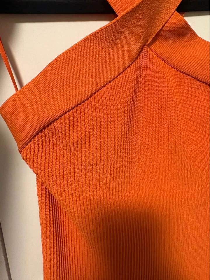 Aritzia Sculpt Knit Kbit Cross dress Babaton - photo 2