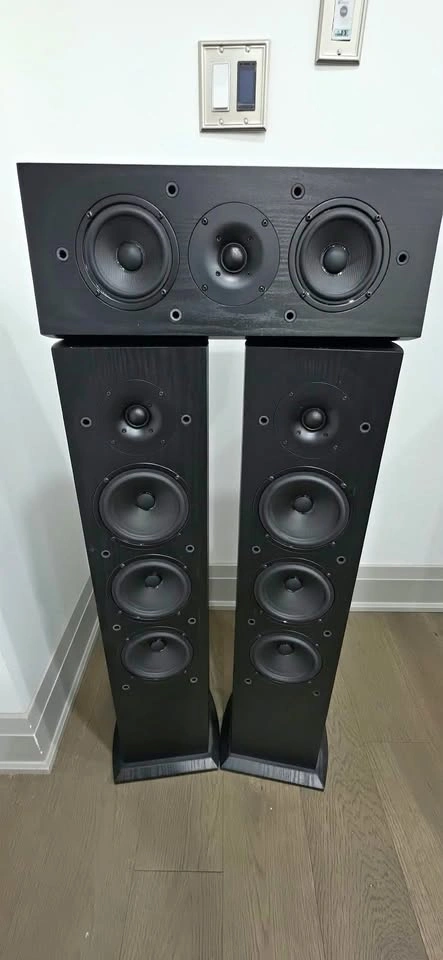 Pioneer SP-ES52 Floorstanding Speakers + SP-C22 Center Speaker