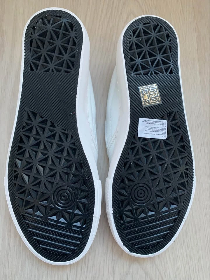White Slip-On Shoes Faux Leather Size 8 - photo 4