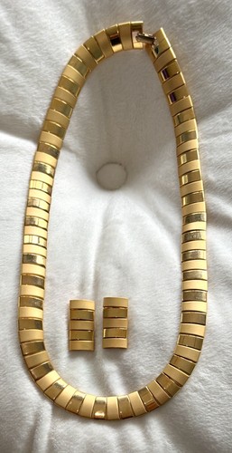 Cleopatra Style Shiny & Matte Goldtone Necklace & Earring Set - photo 2