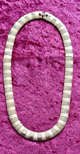 Cleopatra Style Shiny & Matte Goldtone Necklace & Earring Set - photo 4