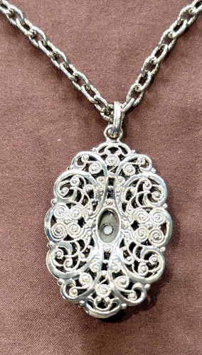 Mother Of Pearl Edelweiss Oval Filigree Pendant & 30” Chain - photo 4