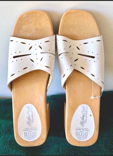 Woman’s Leather Wooden Clogs/Mules-White-Made in Italy! Size 9