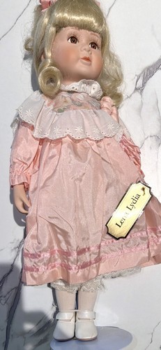 Vintage 1990s Lena Lydia Porcelain Collector Doll 17” - photo 5