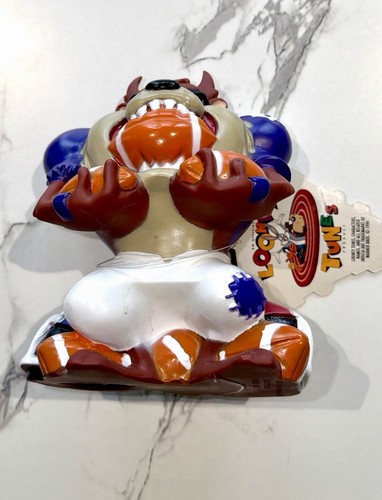 Looney Tunes Tasmanian Devil "Taz" Football Coin Bank 1994 - photo 5