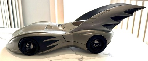 Vintage 1994 Tonka Legends of Batman Batmobile - photo 3