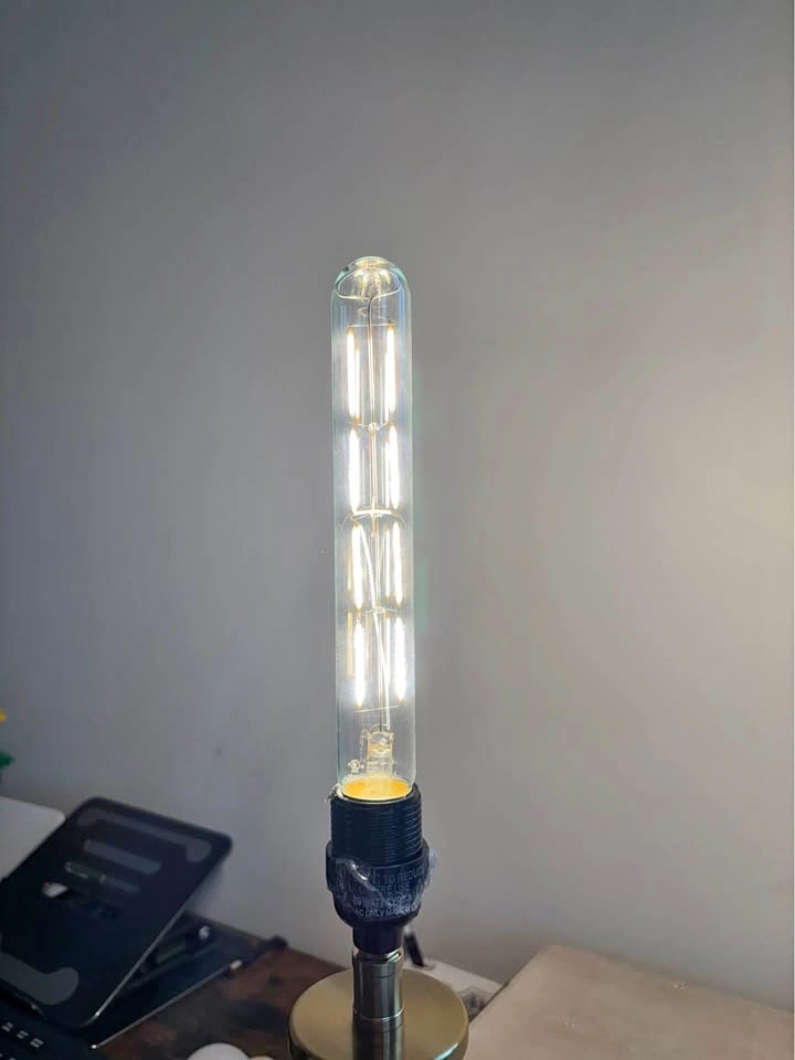 New D71138A Light Bulbs
