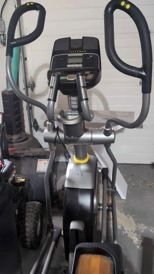Livestrong LS13.0E Elliptical - photo 2