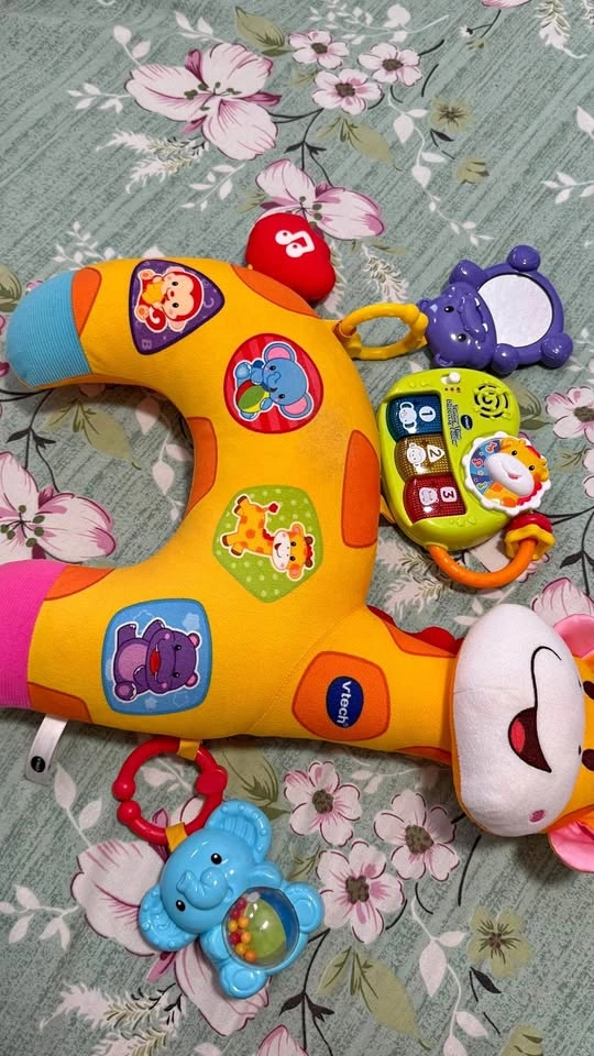 Vtech tummy time pillow for babies