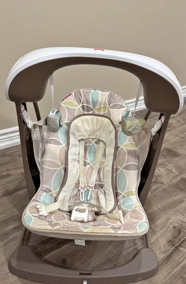 Fisher Price Baby Swing – Excellent Condition