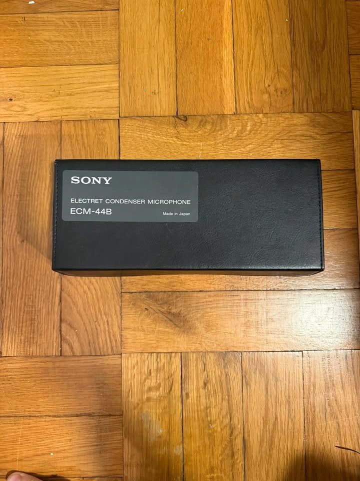 Sony ECM-44B Omni-Directional Lavalier Microphone - photo 5