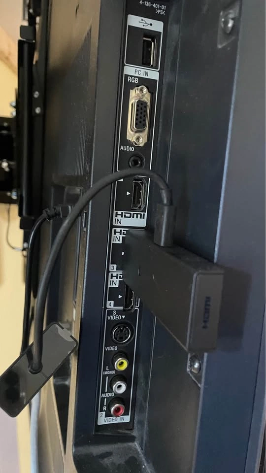 Sony Bravia 52 inch LCD TV KDL-52XBR9 - photo 3