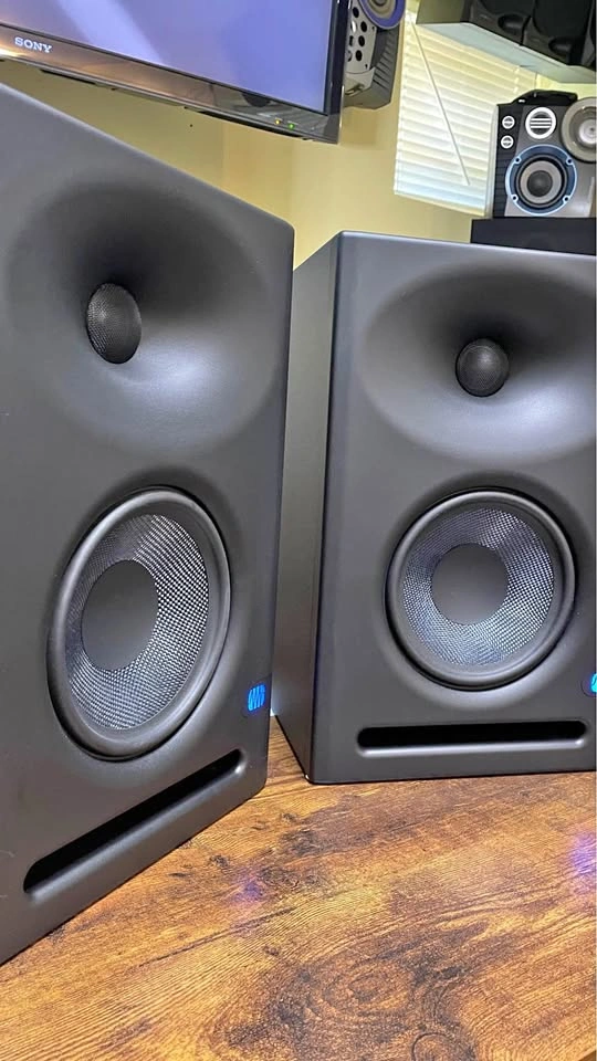 Presonus eris e7xt studio monitors PAIR