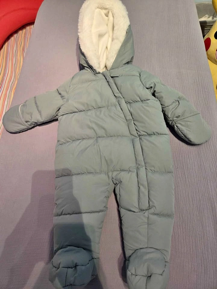 Snow suit - 3-6mo
