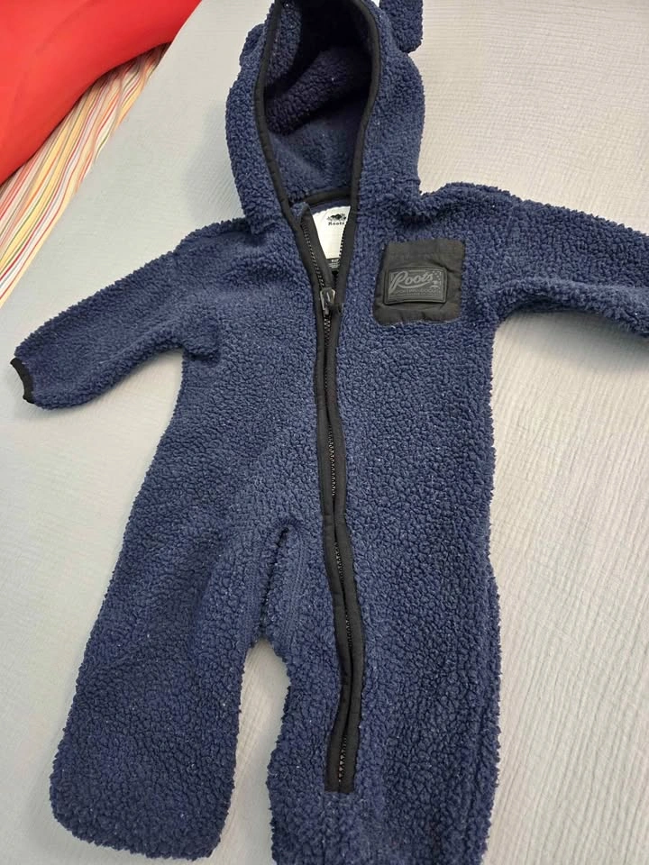 Roots winter onesie - 3-6month