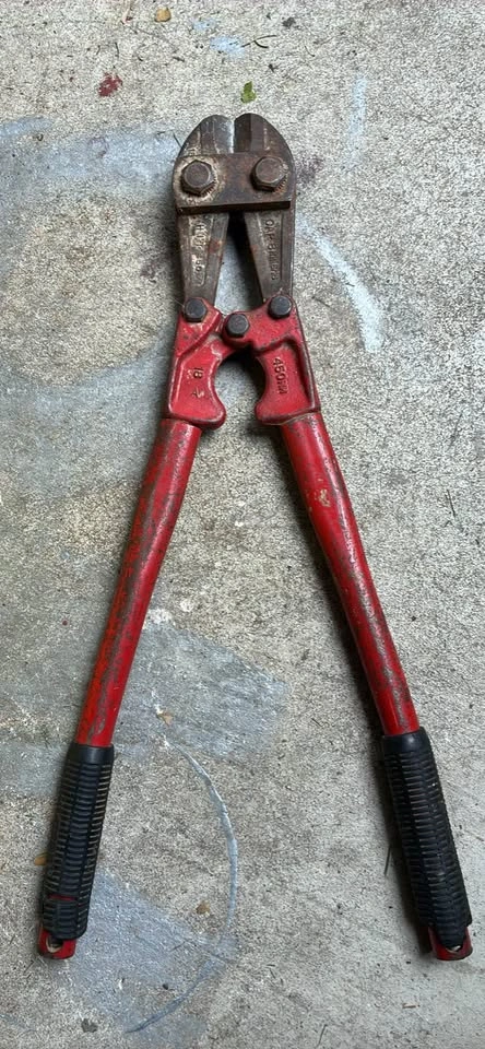 Bolt Cutters - photo 3