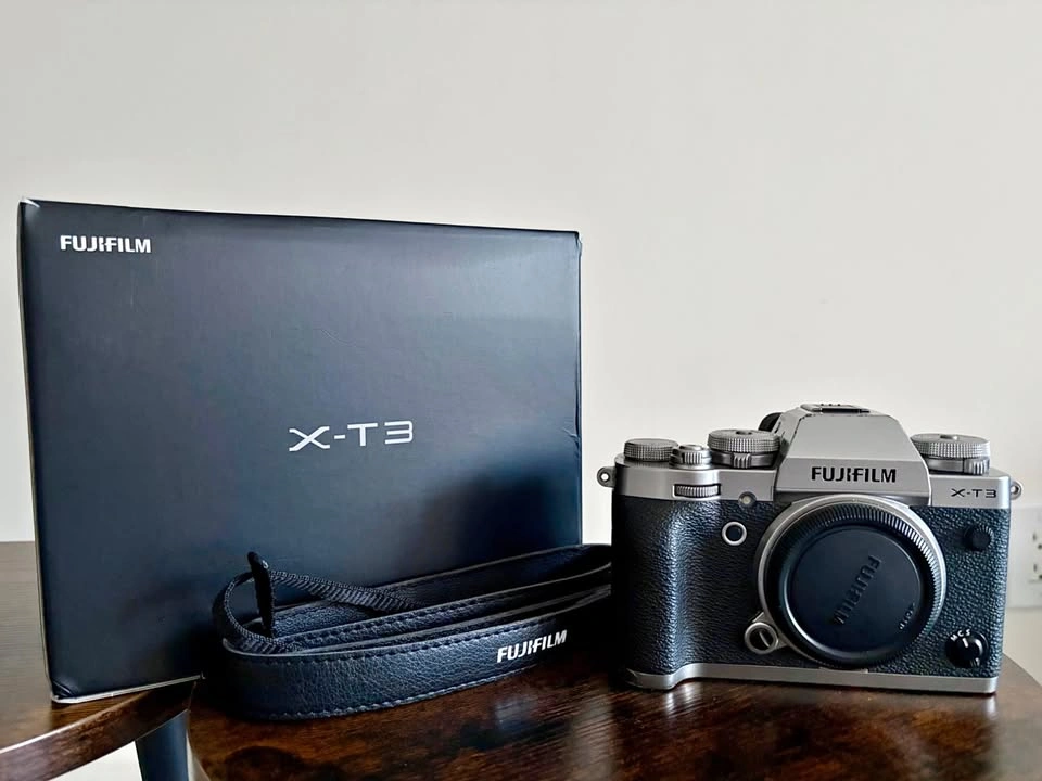 Fujifilm X-T3 Mirrorless Camera – Excellent Condition