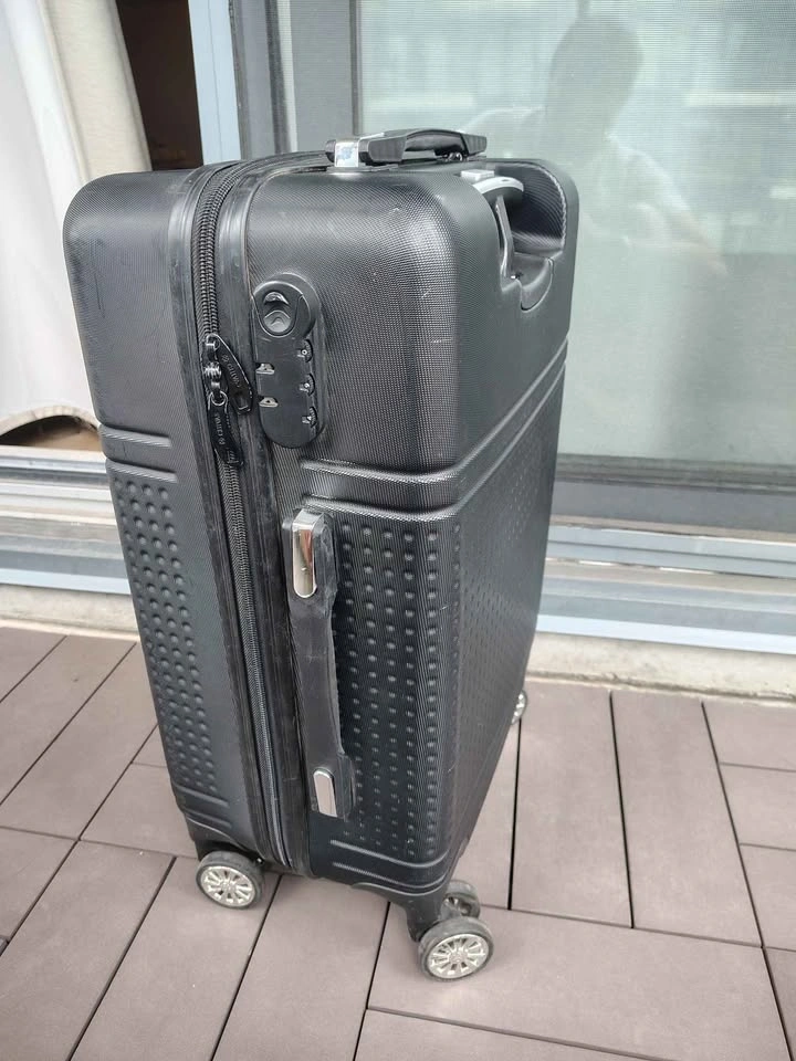 Chivas Hardshell Spinner Suitcase - photo 2