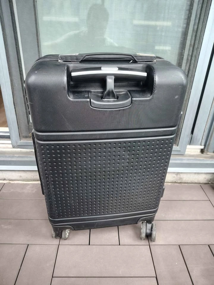 Chivas Hardshell Spinner Suitcase - photo 3