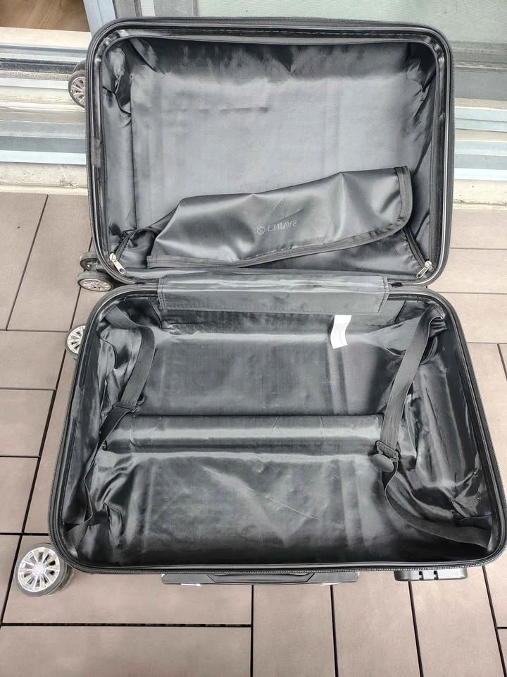 Chivas Hardshell Spinner Suitcase - photo 4