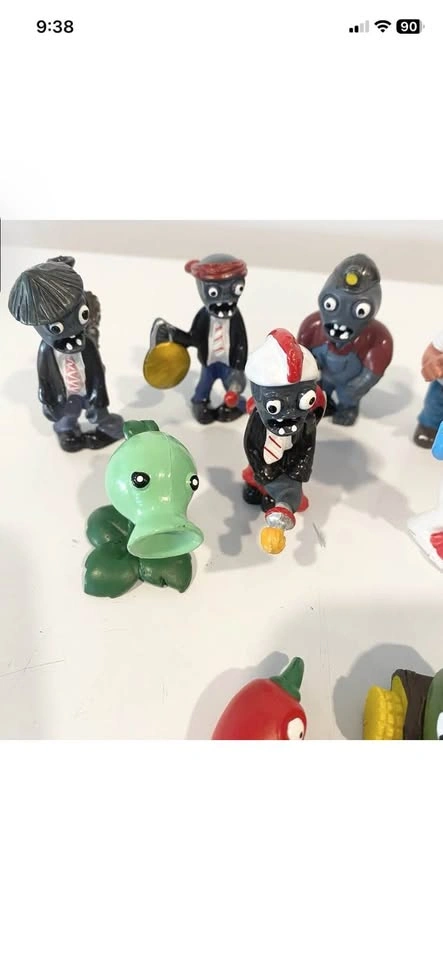 Plants vs Zombies PVZ Figure Lot of 13 - photo 2