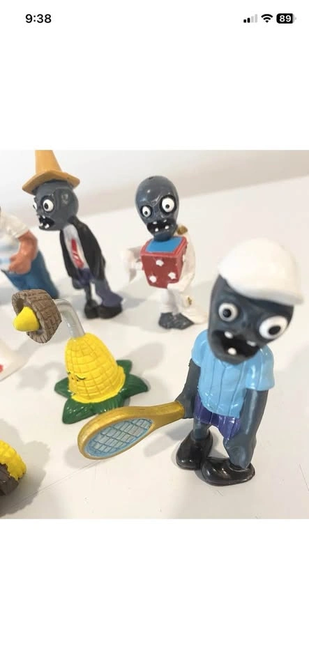 Plants vs Zombies PVZ Figure Lot of 13 - photo 5
