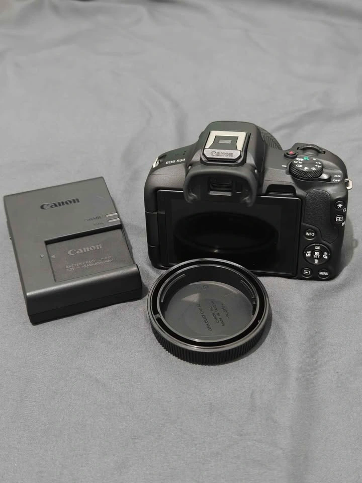 Canon R50 - photo 2
