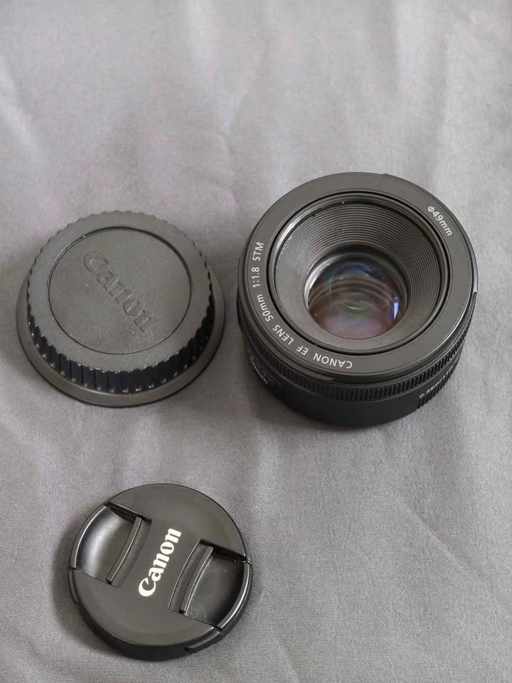 Canon EF 50mm f1.8 - photo 2