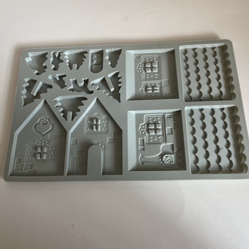 Gingerbread House silicone Chocolate Mold set of 2 - photo 3
