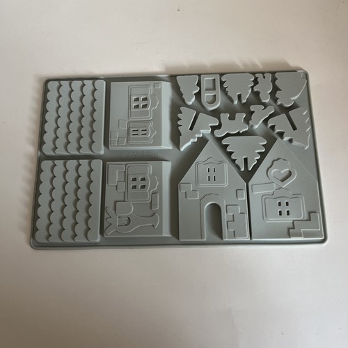 Gingerbread House silicone Chocolate Mold set of 2 - photo 4