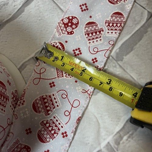 Kirkland White Glitter Wired Edge Ribbon with Red Mittens - photo 5