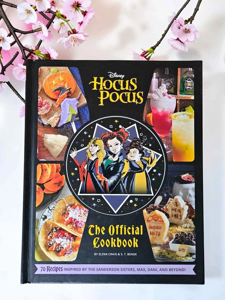 Disney Hocus Pocus Official Cookbook Hardcover